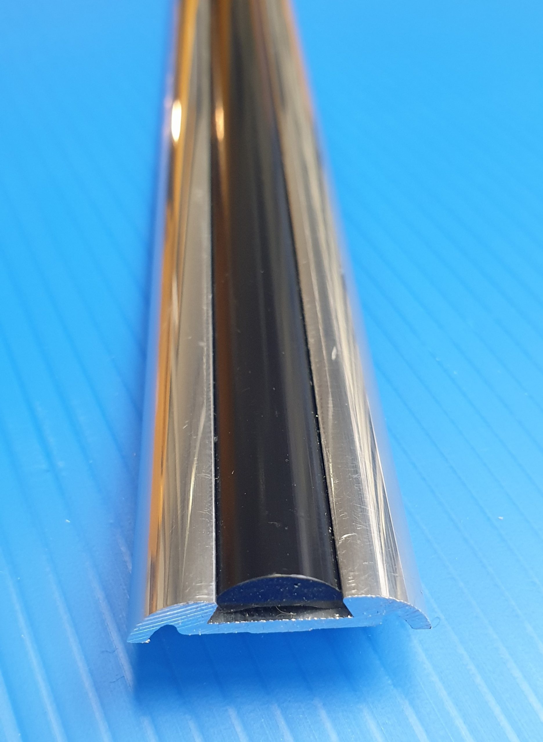 Polished Herzim Rail + Black PVC Insert - Image 6